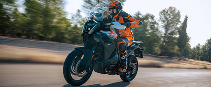 KTM 1390 Super Adventure S 2025 Travel