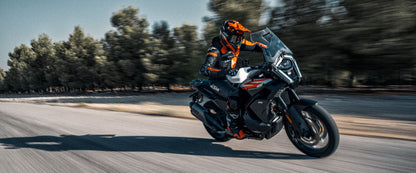 KTM 1390 Super Adventure S 2025 Travel