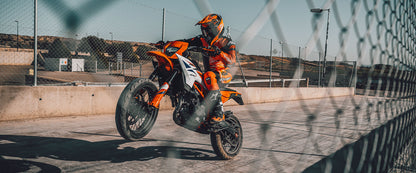 KTM 390 SMC R 2025 Supermoto